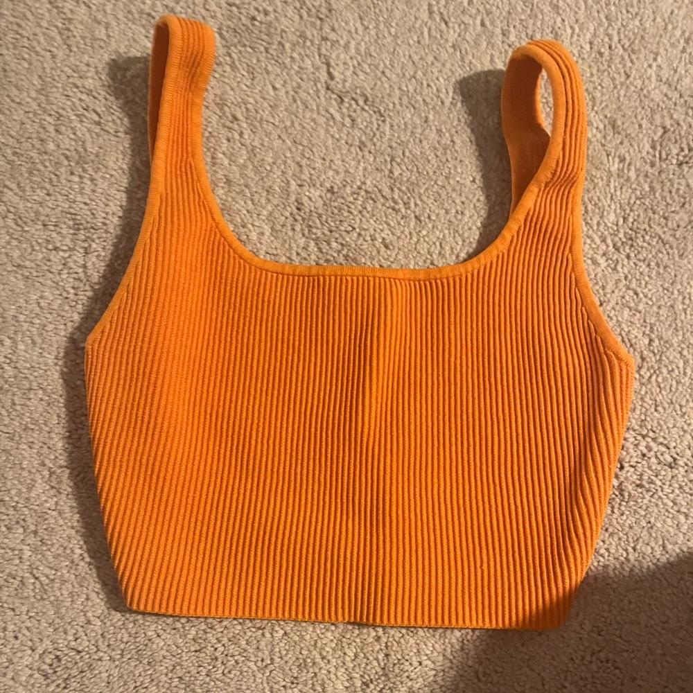 Aritizia Babaton orange sculpt knit cropped tank size small